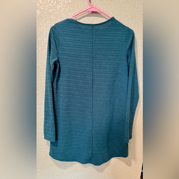 Abercrombie & Fitch Top - Picture 3 of 3